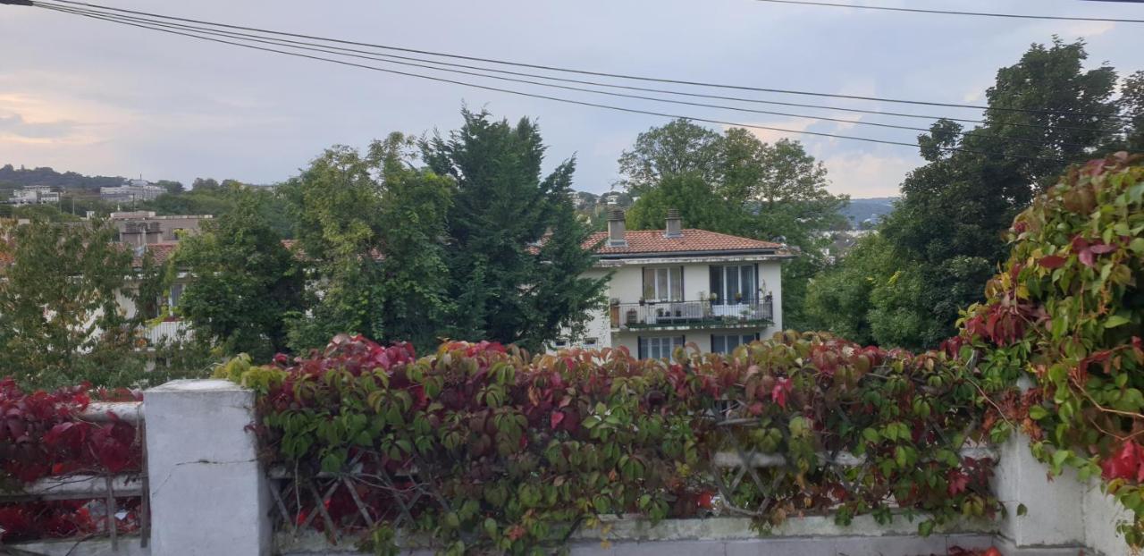 Meudon: Adorable Studio Tout Equipe, Neuf Et Calme Εξωτερικό φωτογραφία